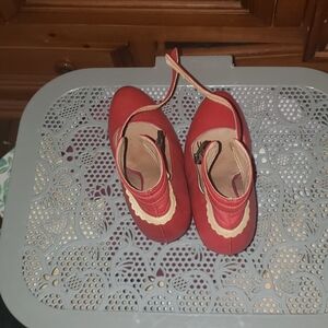 Miz Mooz Red Leather Heels Womens US 7 Cabriole Ankle